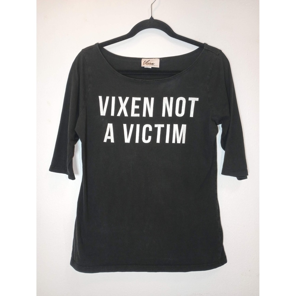 Vixen by Micheline Pitt Black Vixen Not A Victim Graphic 3/4 Sleeve Top VTG Look